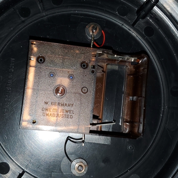 Electronic Quartz Revolving Pendulum ANNIVERSARY Clock - Picture 6 of 7